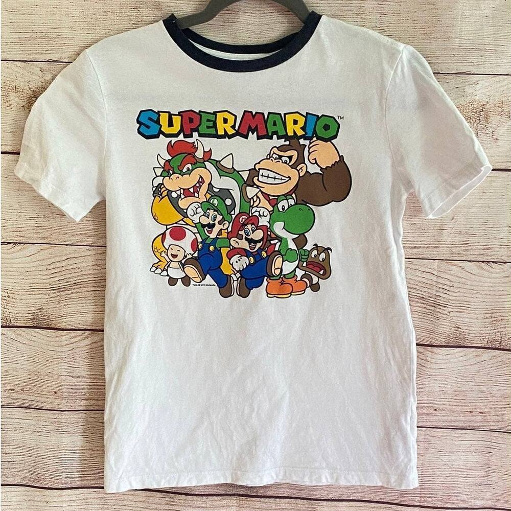 Old Navy Nintendo Super Mario Boys XL Short Sleeve Casual Colorful Graphic Tee